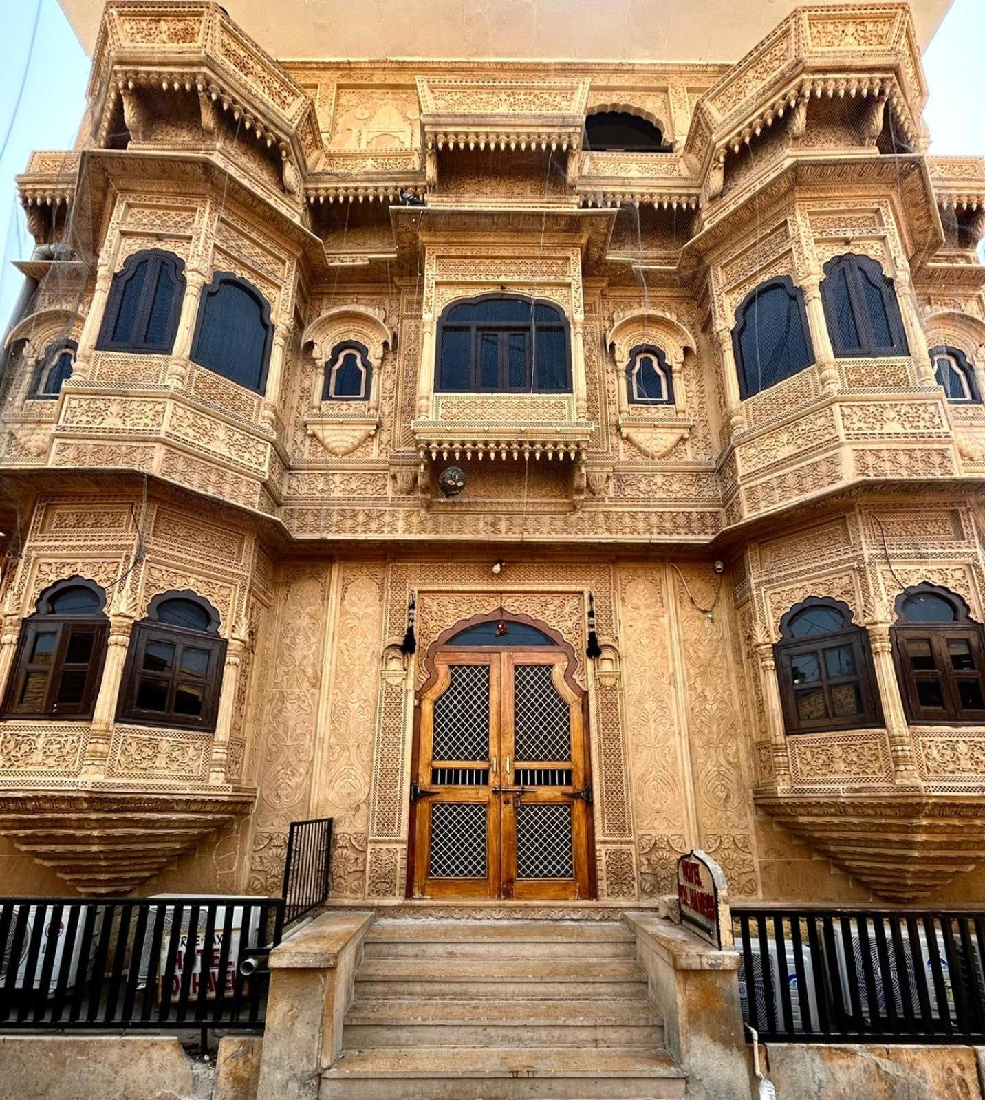 Hotel Pol Haveli Jaisalmer Bagian luar foto