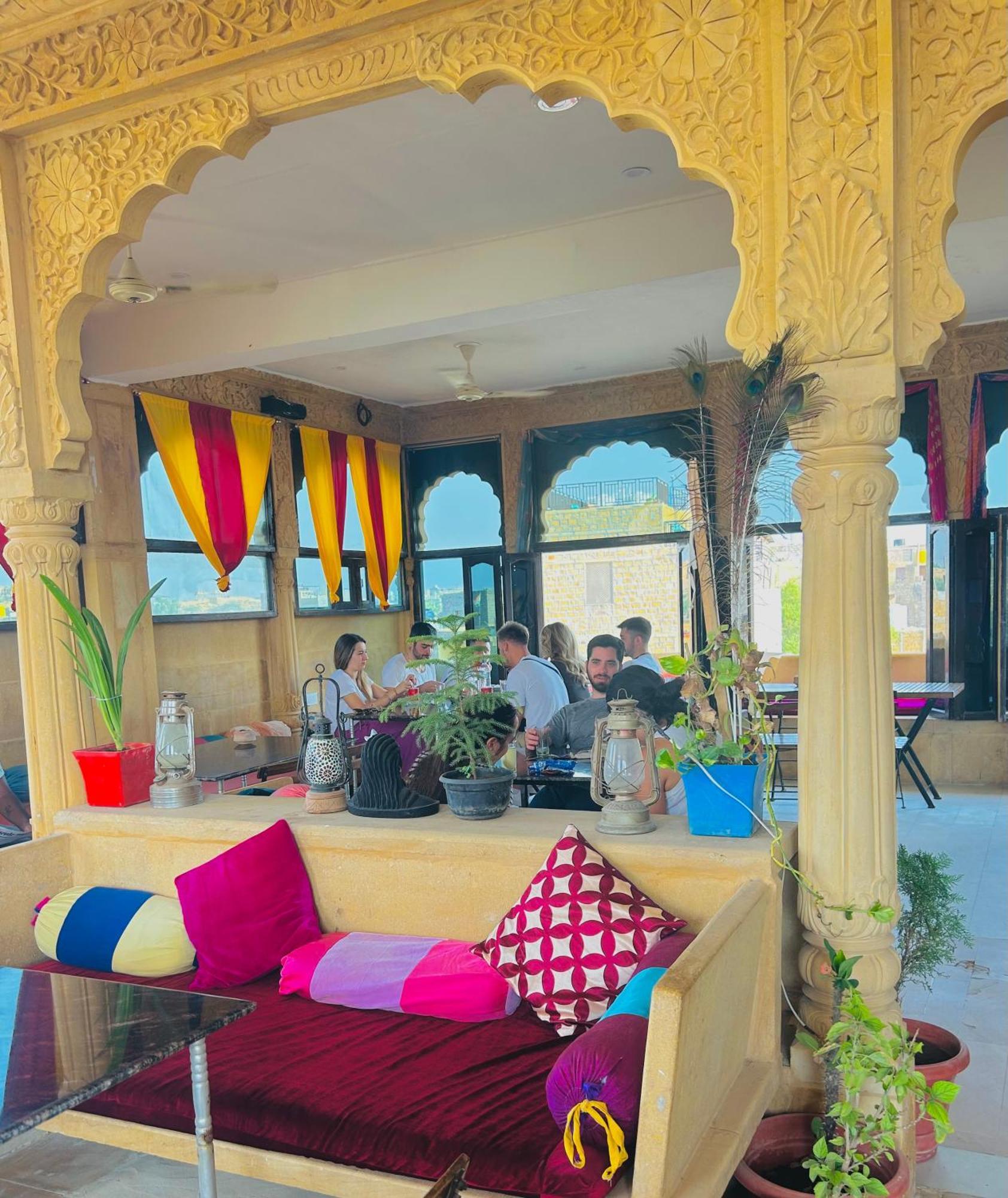 Hotel Pol Haveli Jaisalmer Bagian luar foto