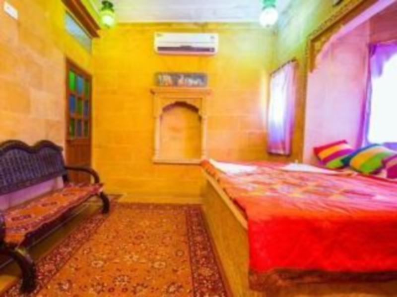 Hotel Pol Haveli Jaisalmer Bagian luar foto